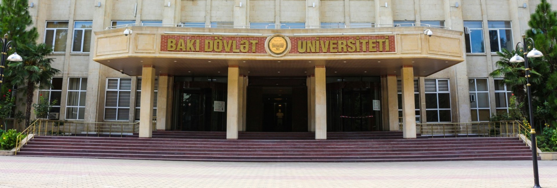 Universitet